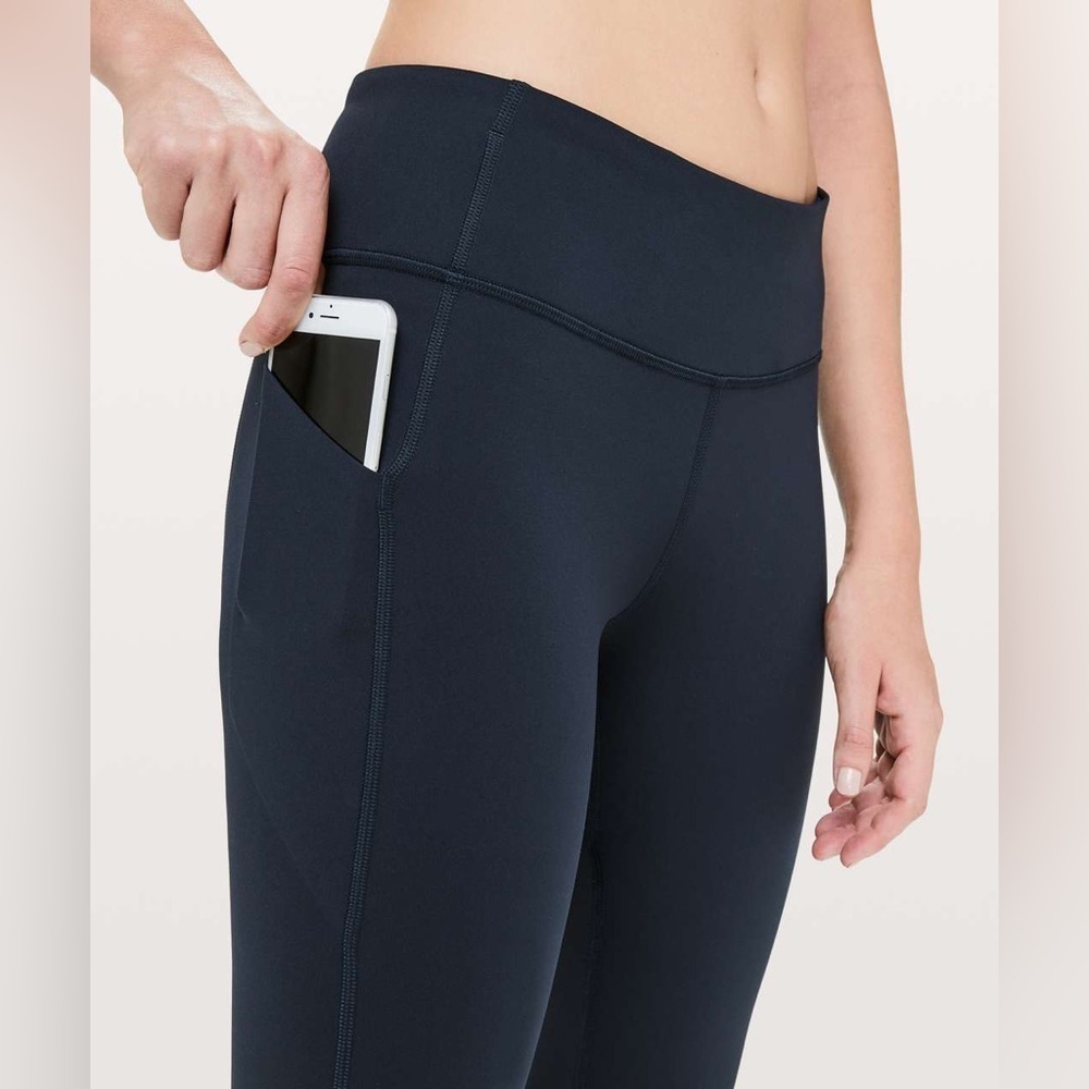 LULULEMON Womens Navy Blue Pace Rival Crop 22 work out legging - Size 4 - Picture 3 of 8